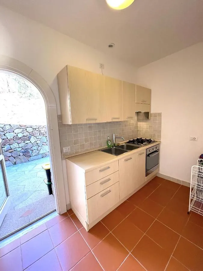 Villetta Con Giardino Punta Est Capo Coda Cavallo Villa
